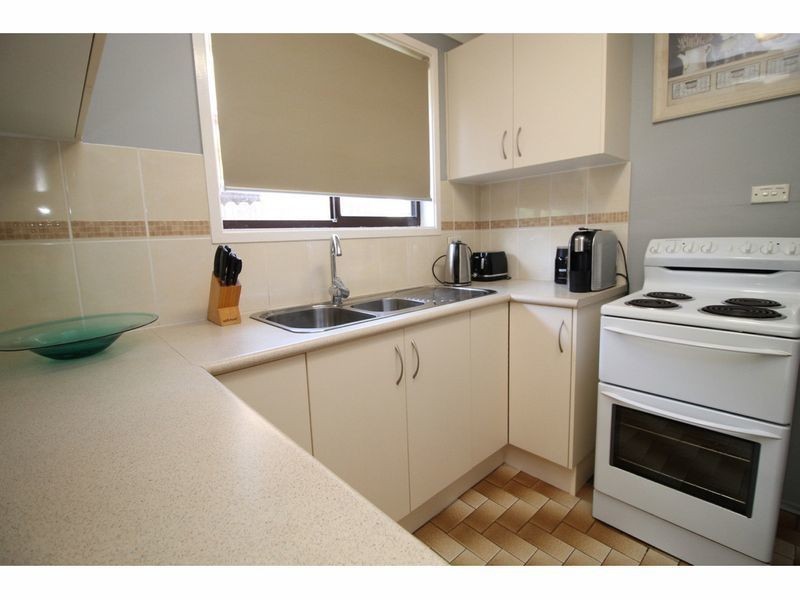 10 Leumeah Street, Sanctuary Point NSW 2540
