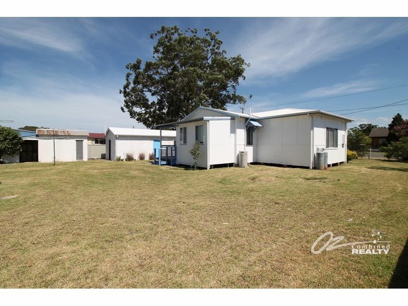 12 Nielson Road, Sussex Inlet NSW 2540