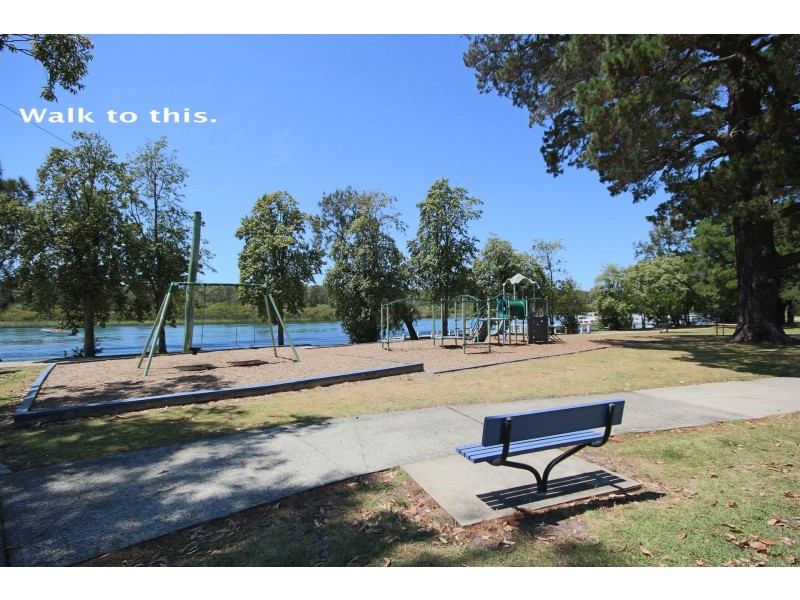 12 Nielson Road, Sussex Inlet NSW 2540