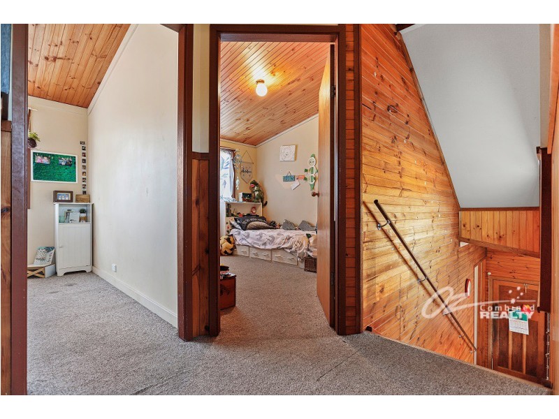 33 Winn Avenue, Basin View NSW 2540