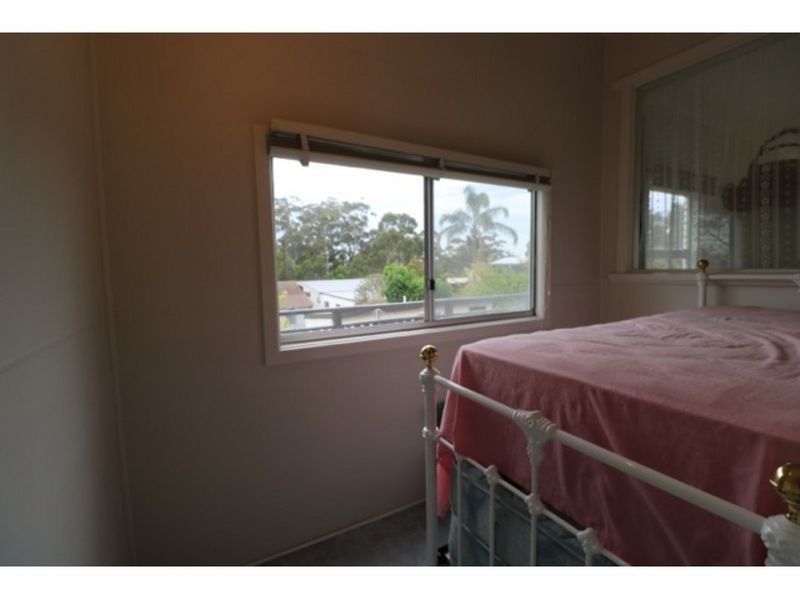 8 Waldegrave Crescent, Vincentia NSW 2540