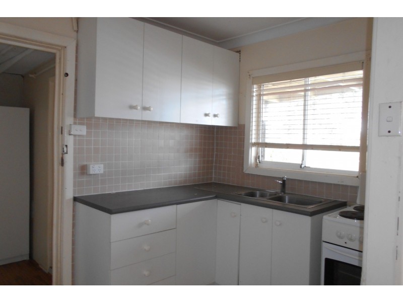 2 Bruce Street, St Georges Basin NSW 2540