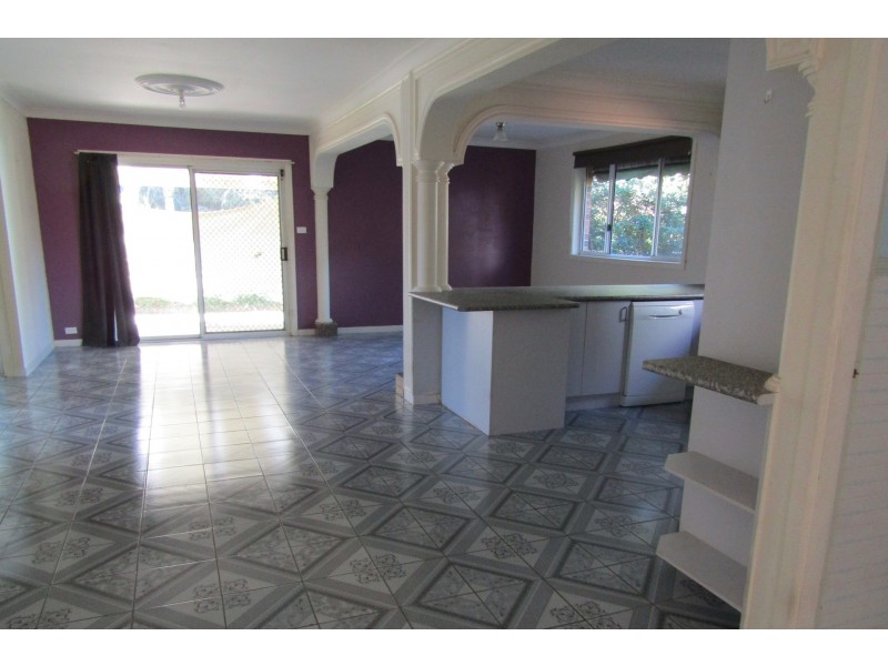 9 Nulla Place, St Georges Basin NSW 2540