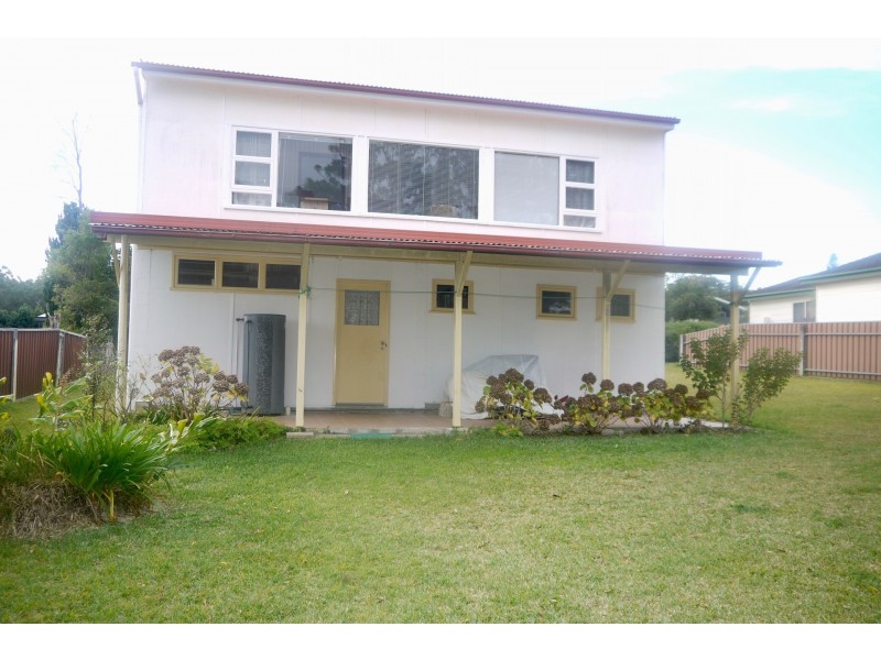 27 Tasman Road, St Georges Basin NSW 2540