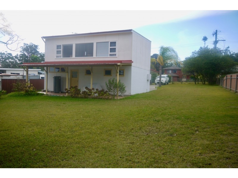 27 Tasman Road, St Georges Basin NSW 2540