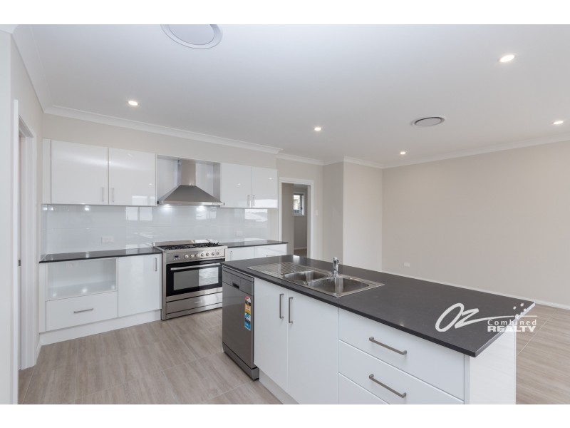 9 Seagrass Avenue, Vincentia NSW 2540