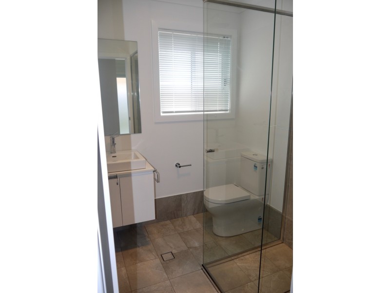 b/37 Elizabeth Drive, Vincentia NSW 2540