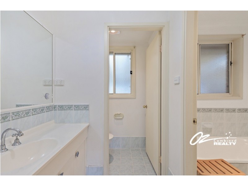 31 Streamside Street, Woollamia NSW 2540