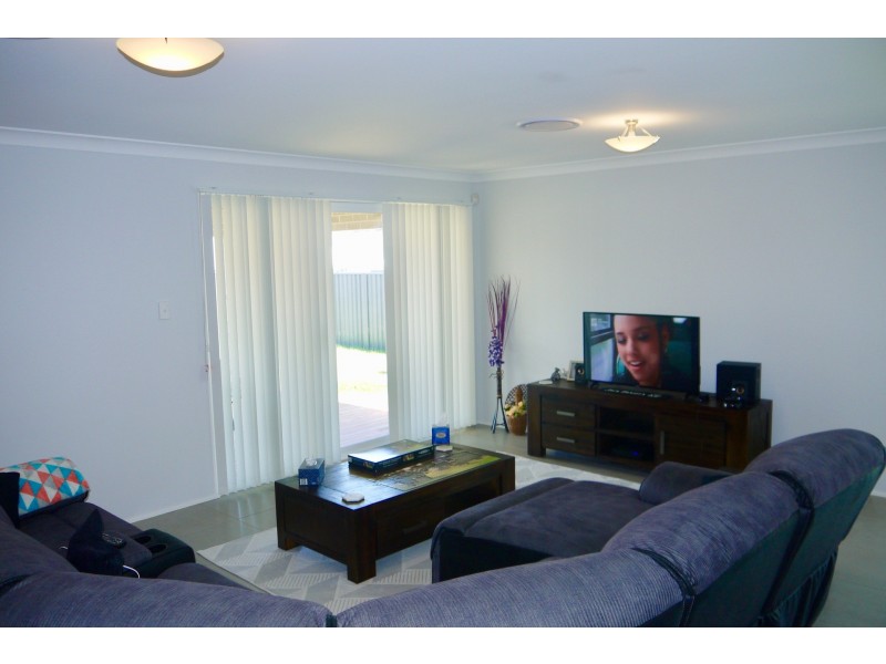 63 Halloran Street, Vincentia NSW 2540