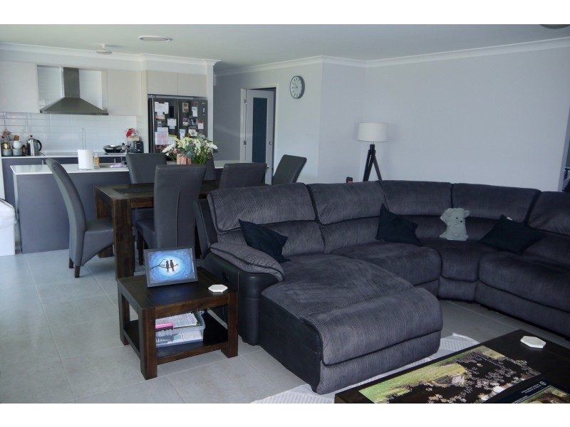 63 Halloran Street, Vincentia NSW 2540