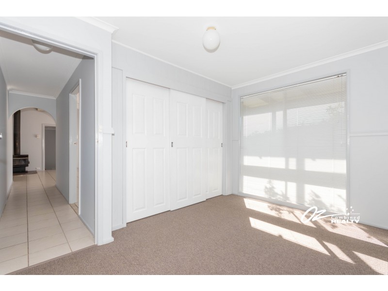 12 John Street, Basin View NSW 2540