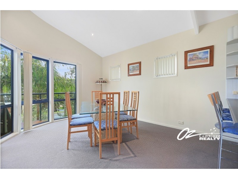 1/223 Elizabeth Drive, Vincentia NSW 2540