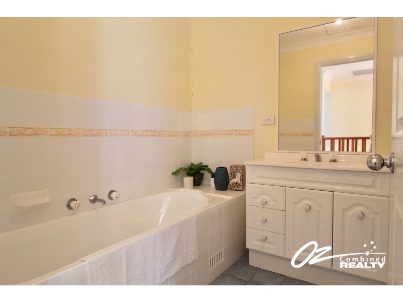 1/15 Wood Crescent, Huskisson NSW 2540