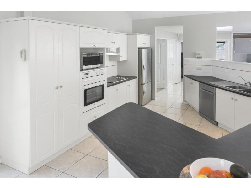 105 Waldergrave Crescent, Vincentia NSW 2540