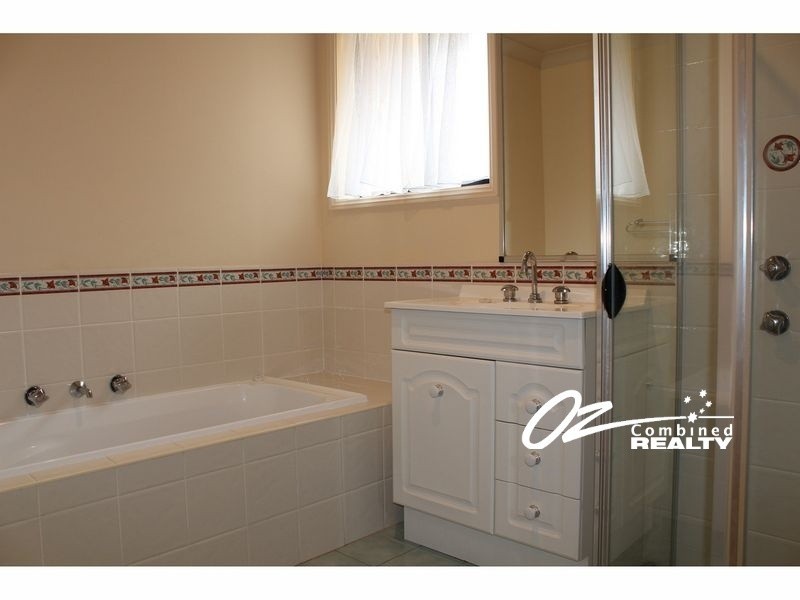 2/13 Leumeah Street, Sanctuary Point NSW 2540