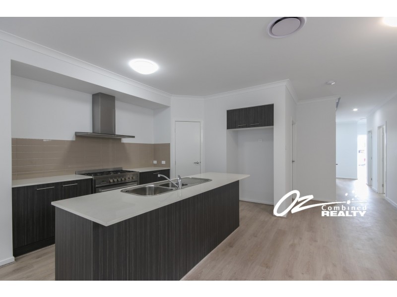 a/5 Nadine Street, Sanctuary Point NSW 2540