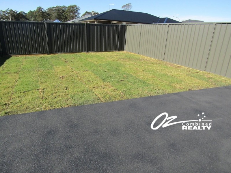 a/5 Nadine Street, Sanctuary Point NSW 2540