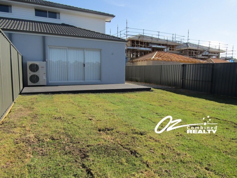 a/5 Nadine Street, Sanctuary Point NSW 2540