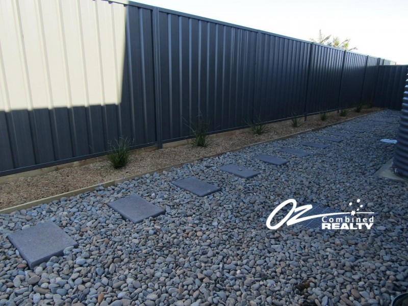 b/5 Nadine Street, Sanctuary Point NSW 2540