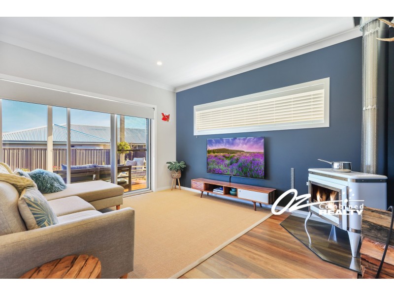 27 Seagrass Avenue, Vincentia NSW 2540