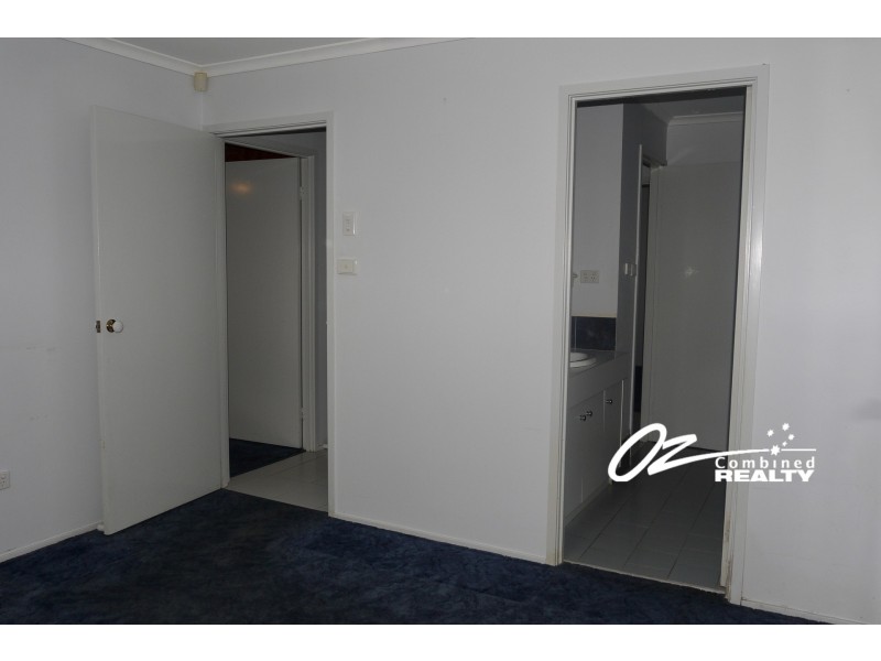 4 Watersedge Avenue, Basin View NSW 2540