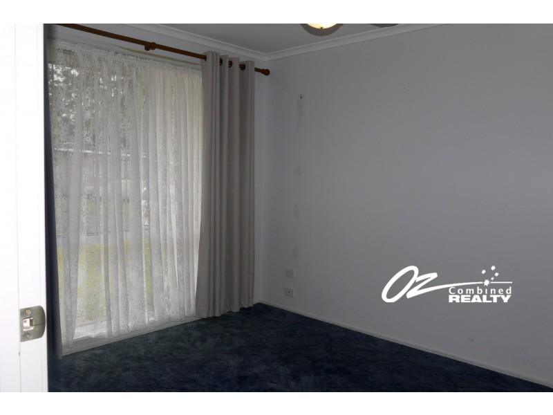 4 Watersedge Avenue, Basin View NSW 2540