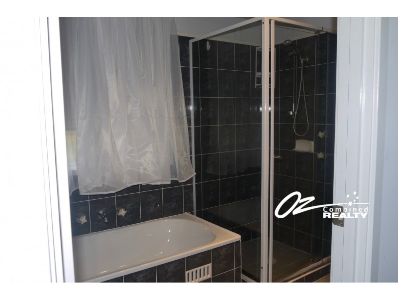 4 Watersedge Avenue, Basin View NSW 2540