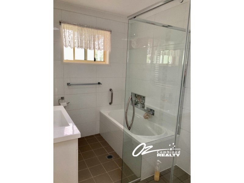 16 Audrey Avenue, Basin View NSW 2540