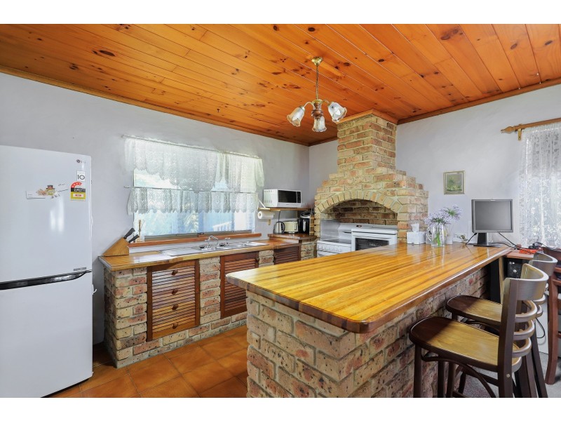 3 Carol Avenue, Basin View NSW 2540