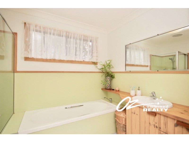 32 Island Point Road, St Georges Basin NSW 2540