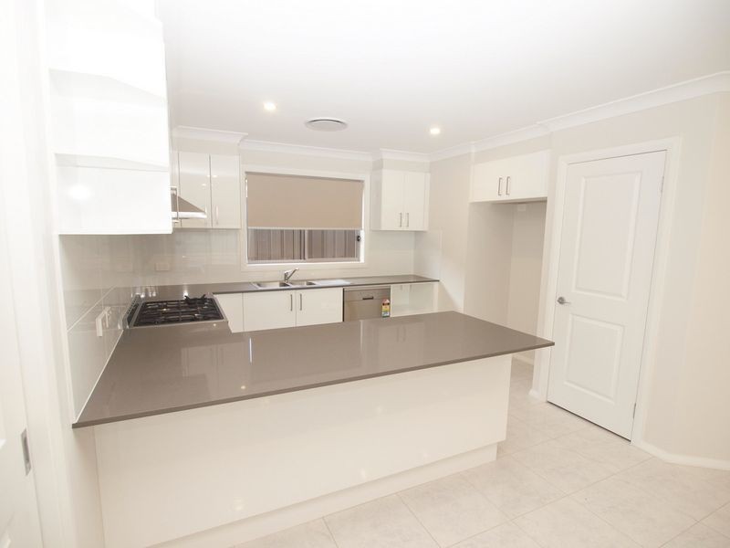 24 Trawler Street, Vincentia NSW 2540