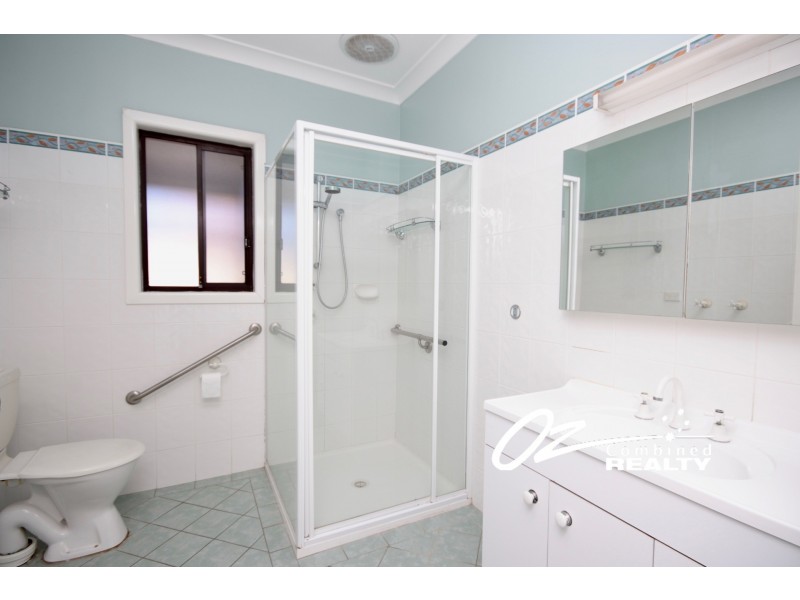 131 Macleans Point Road, Sanctuary Point NSW 2540