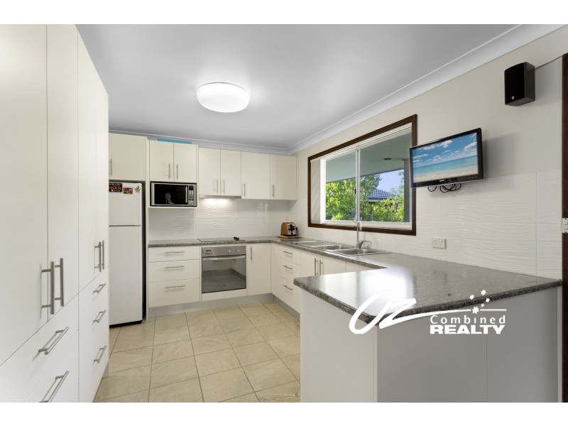 10  Yuroka Crescent, St Georges Basin NSW 2540