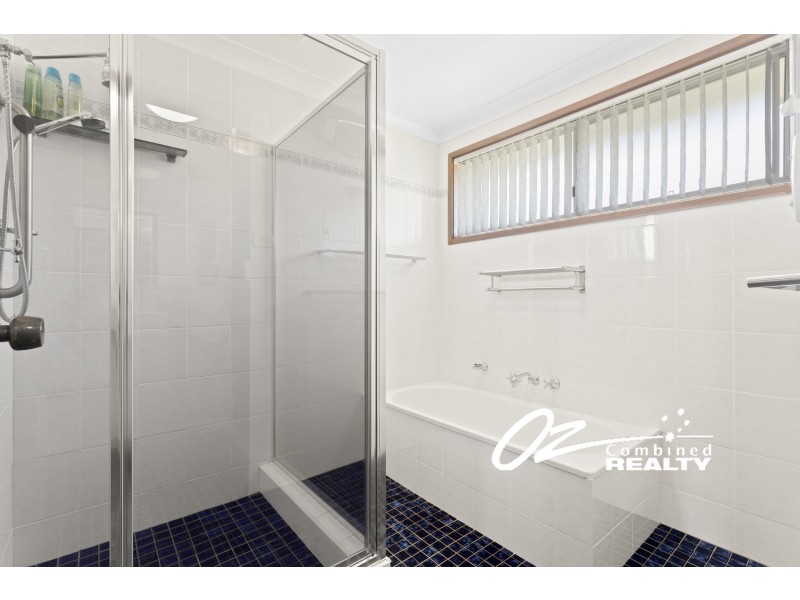 10  Yuroka Crescent, St Georges Basin NSW 2540