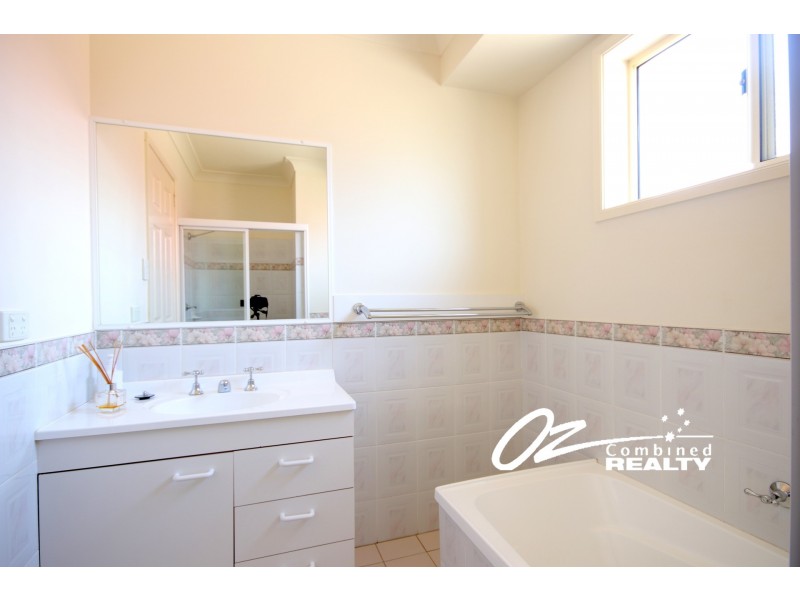 13 Claylands Drive, St Georges Basin NSW 2540