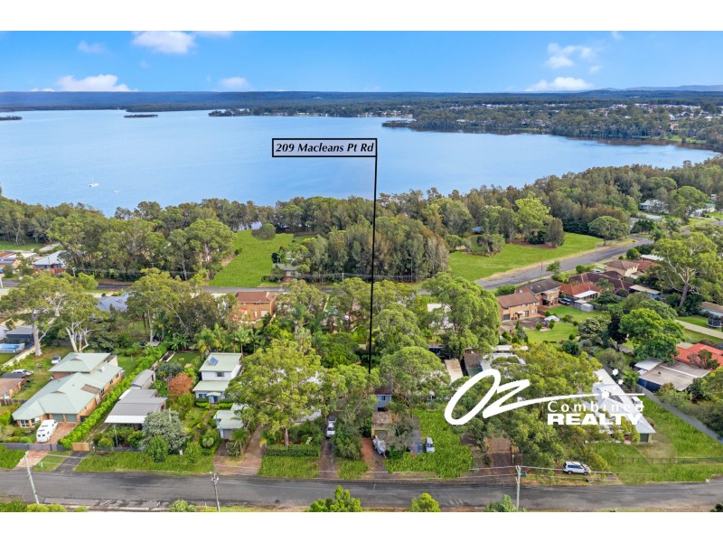 209 Macleans Point Road, Sanctuary Point NSW 2540