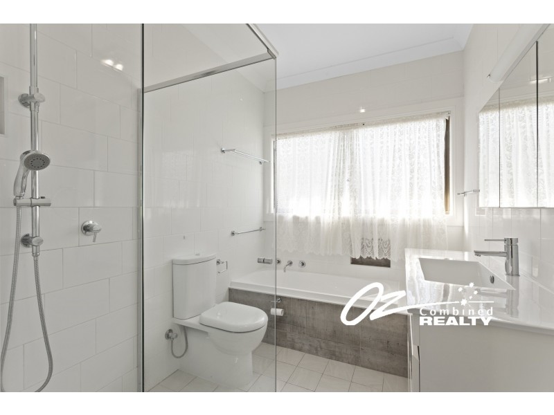 129 Macleans Point Road, Sanctuary Point NSW 2540