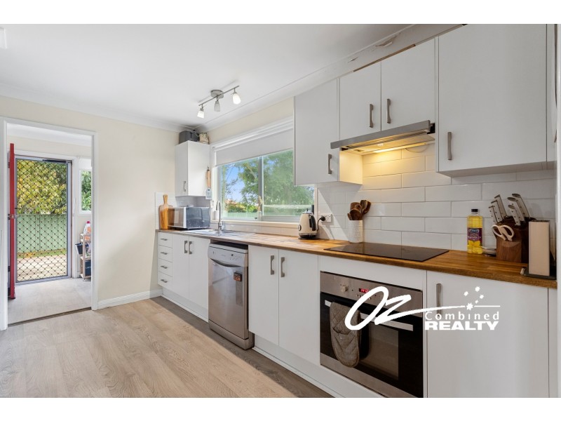 7  Camellia Grove, Bomaderry NSW 2541