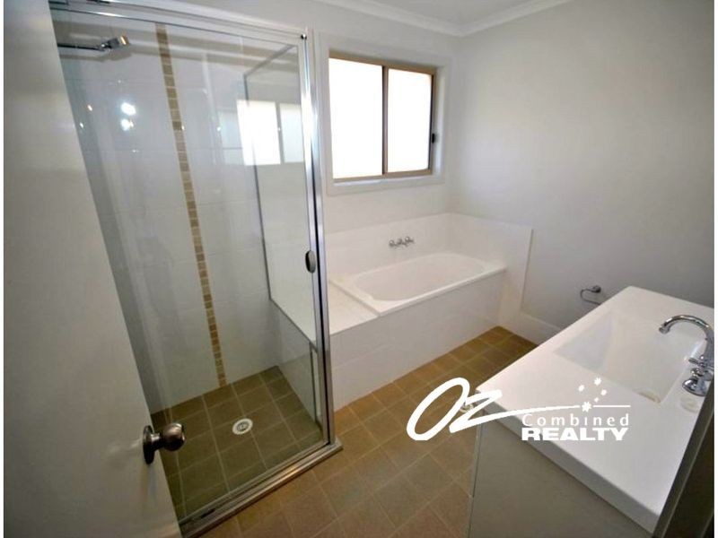 15 Peacehaven Way, Sussex Inlet NSW 2540