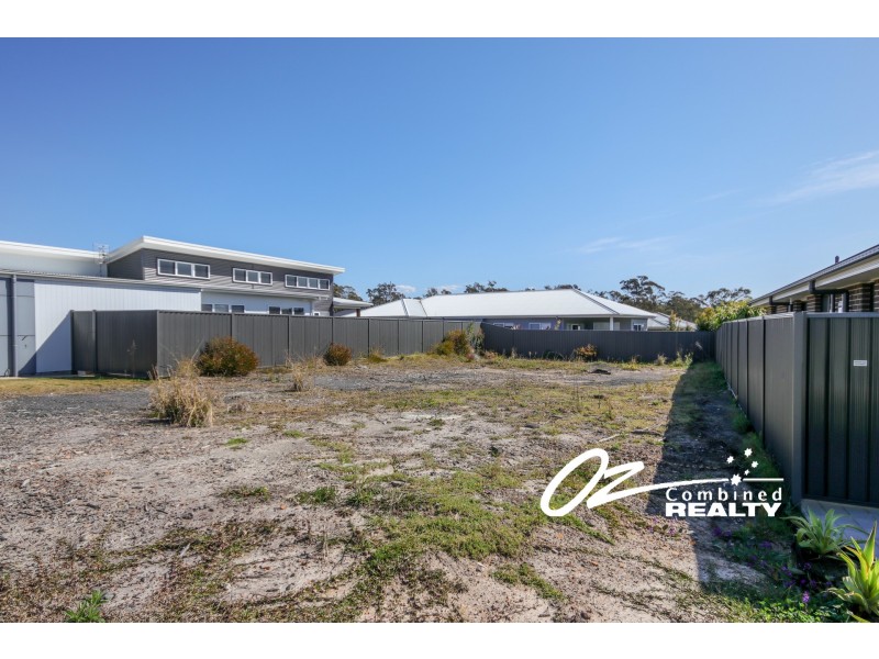 21 Seagrass Avenue, Vincentia NSW 2540