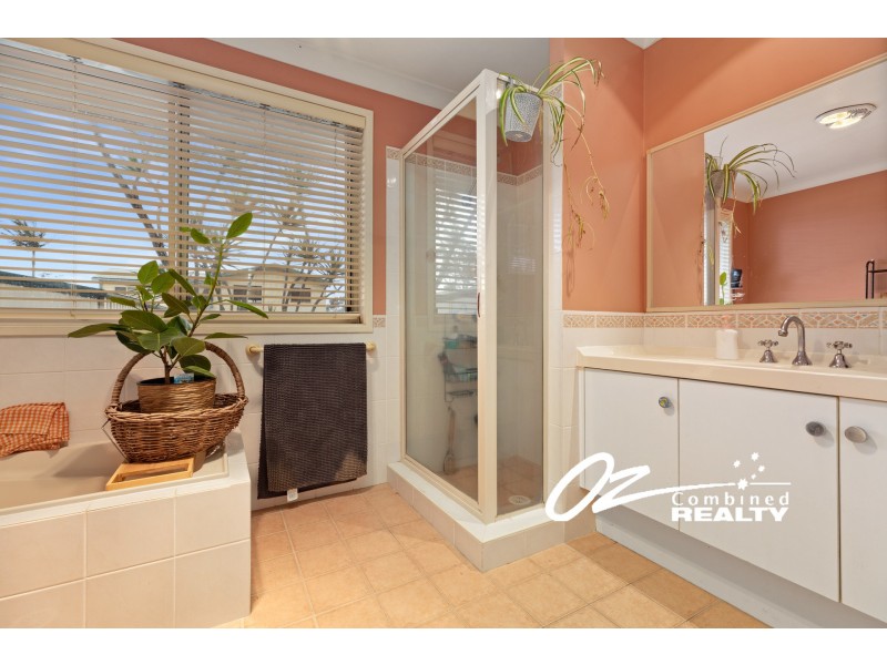 13 Terry Street, St Georges Basin NSW 2540