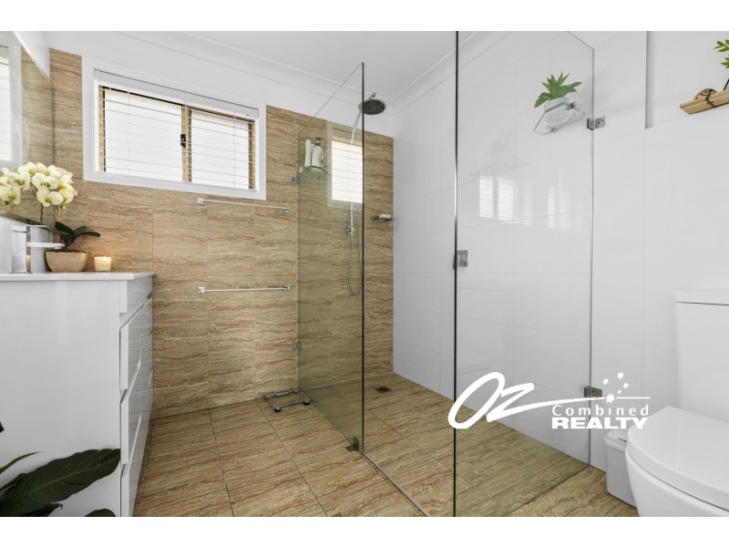 17 Gibson Crescent, Sanctuary Point NSW 2540