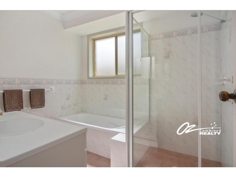100 Tallyan Point Road, Basin View NSW 2540