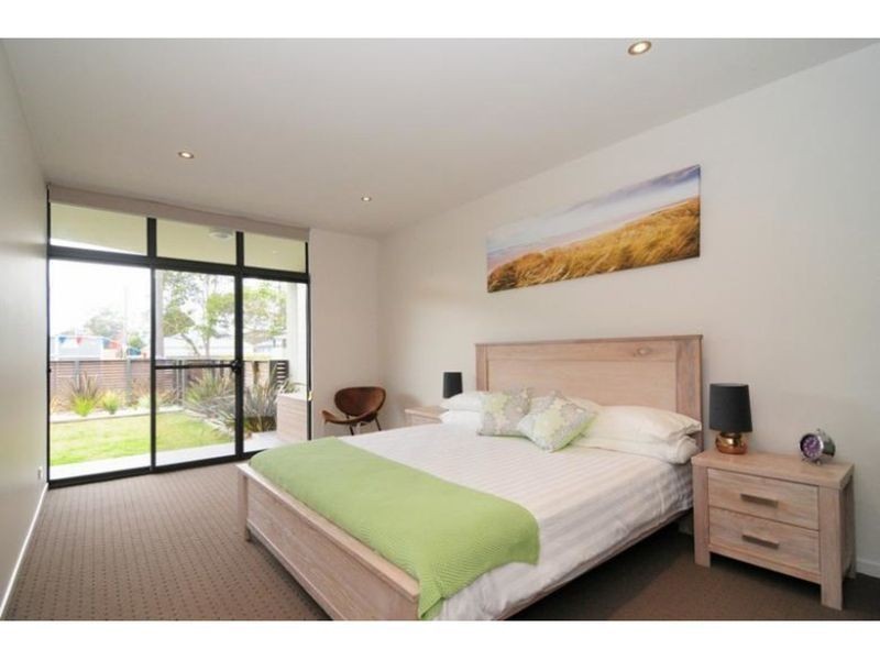 2/33 Hawke Street, Huskisson NSW 2540