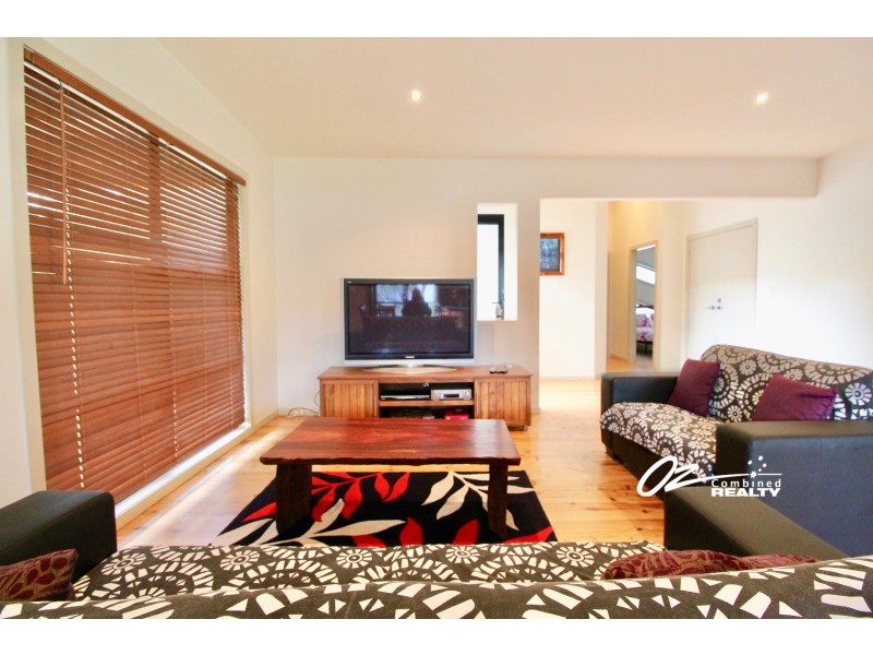 13 Flora Street, Sanctuary Point NSW 2540