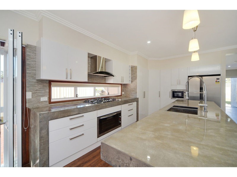 6A Waxberry Place, Sanctuary Point NSW 2540