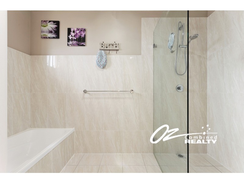 1/202 Macleans Point Road, Sanctuary Point NSW 2540