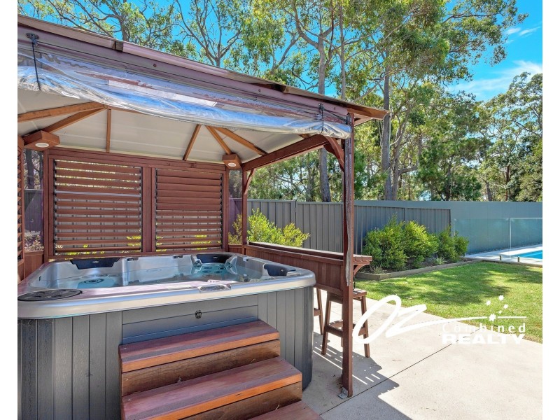 12 Wullun Close, Sanctuary Point NSW 2540