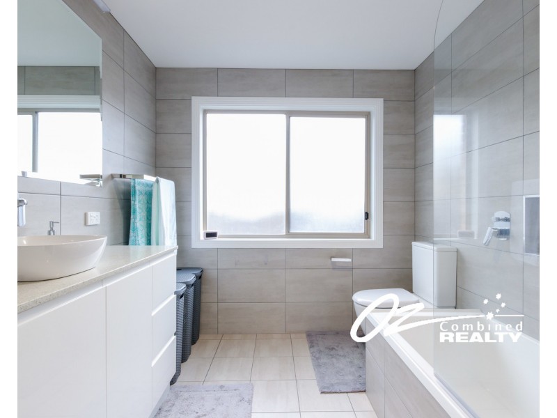 11 Rannoch Drive, West Nowra NSW 2541