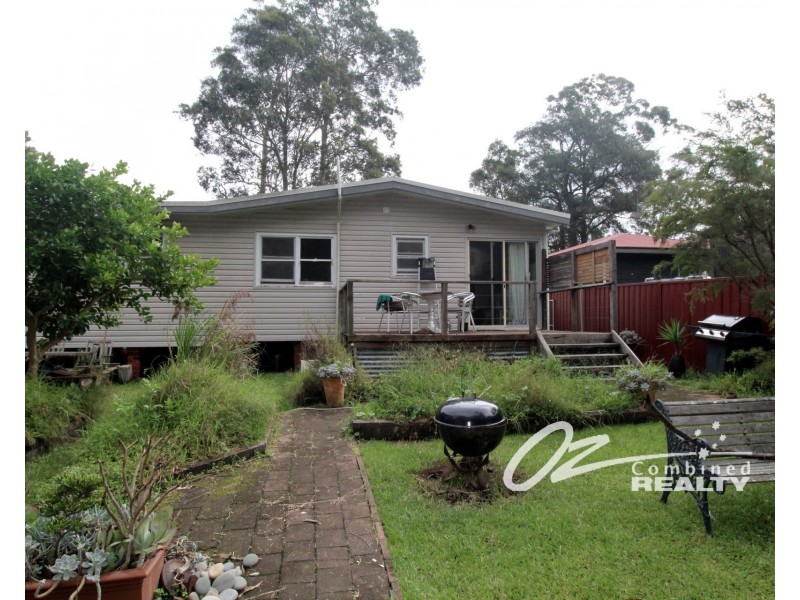 98 MacGibbon Parade, Old Erowal Bay NSW 2540